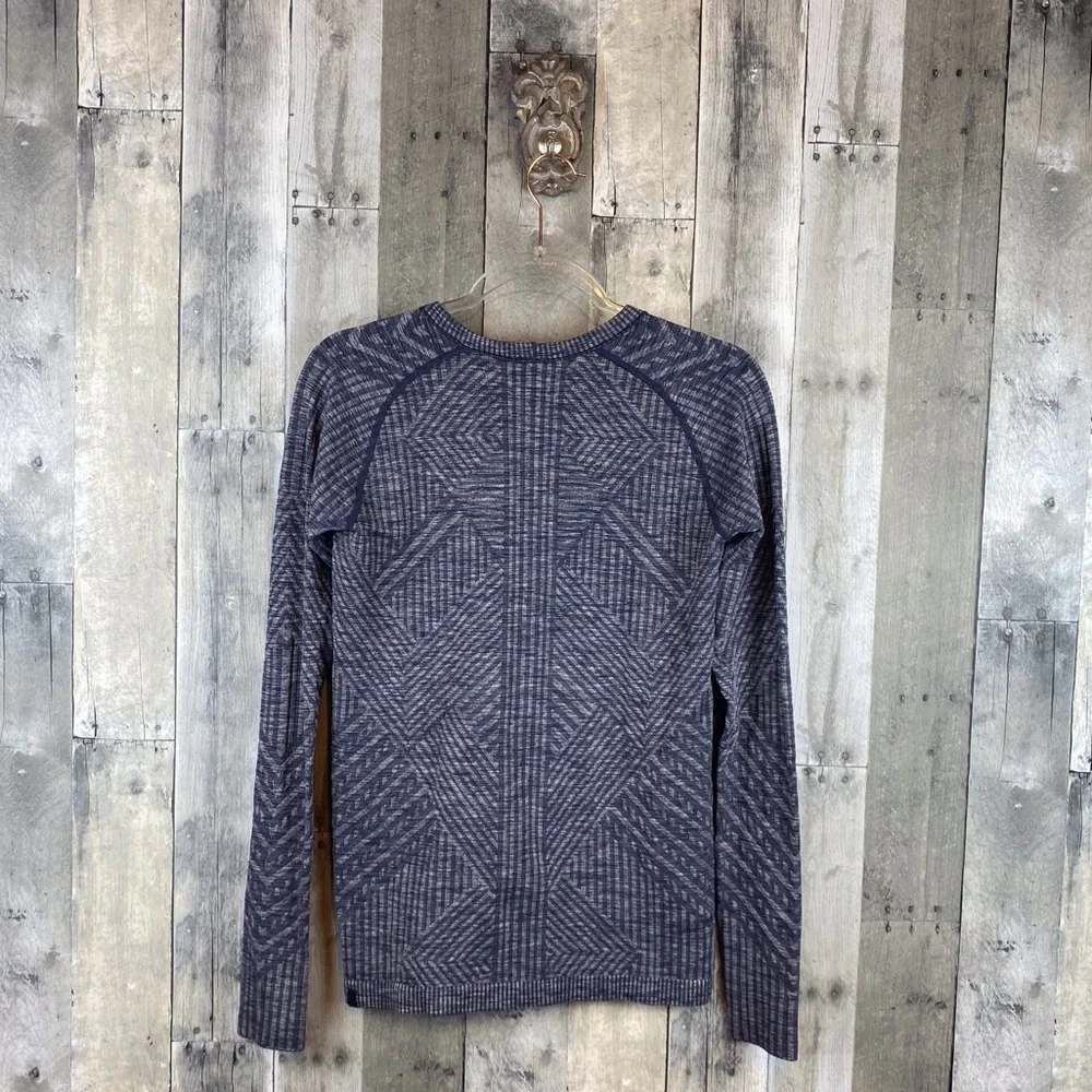 Lululemon Rest Less Pullover in Heathered Cadet Blue Size 10.